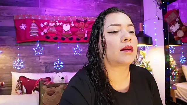 Snapshot of DanyAndAlexa chatting on December 2025 12:57:02 PM DanyAndAlexa online show from December 2025 12:57:02 PM