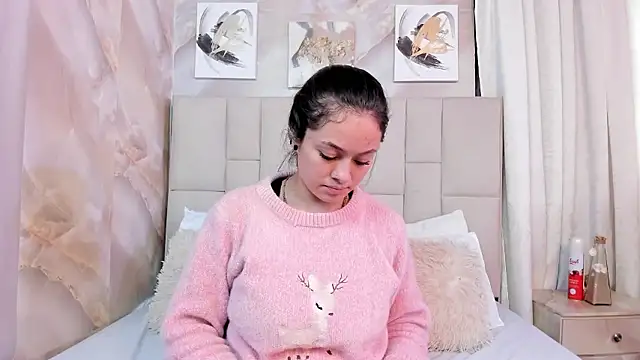 Snapshot of Jaslyn__Smith chatting on January 2026 04:12:01 PM Jaslyn Smith online show from January 2026 04:12:01 PM