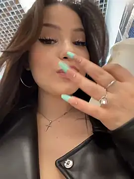 Chloe  Moon online show from March 2026 02:11:02 PM