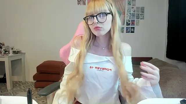 Snapshot of joy_pretty chatting on March 2025 04:39:02 PM joy pretty online show from March 2025 04:39:02 PM