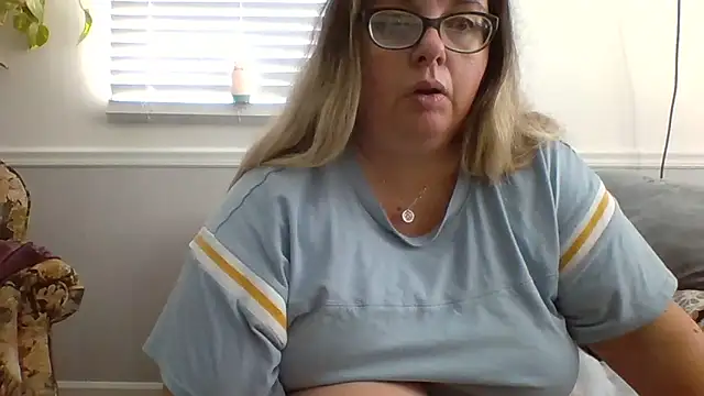 LauLauPAWG online show from January 2025 04:15:01 PM