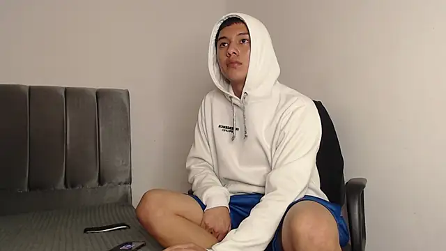 Snapshot of alex-lover chatting on February 2025 04:55:01 AM alex-lover online show from February 2025 04:55:01 AM