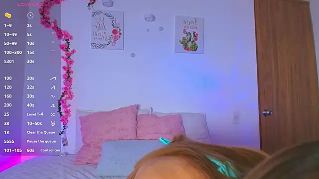 PollyGrey  online show from March 2026 10:24:02 PM