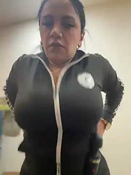 Milff parkerrr online show from January 2025 06:29:02 PM