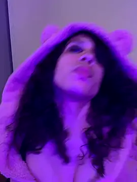 Snapshot of PeacockGoddess chatting on September 2025 11:50:02 PM PeacockGoddess online show from September 2025 11:50:02 PM