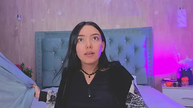 Snapshot of Marcelaa_fox chatting on November 2025 09:02:02 PM Marcelaa fox online show from November 2025 09:02:02 PM