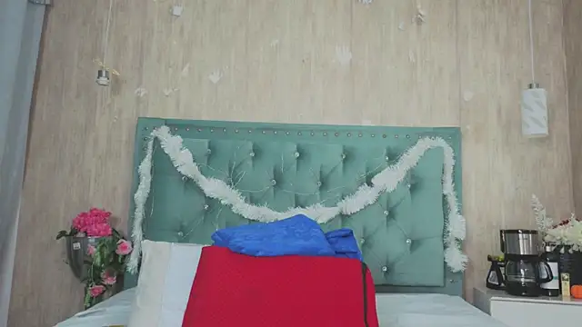 Marcelaa fox online show from December 2025 07:47:02 AM