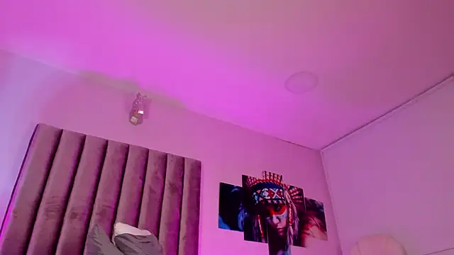 Isabella Flowers online show from July 2026 06:47:02 AM