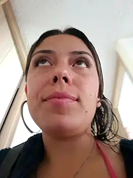 Snapshot of Sweel_Leyva18 chatting on December 2024 07:25:02 PM Sweel Leyva18 online show from December 2024 07:25:02 PM