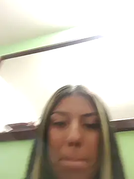 Snapshot of Sweel_Leyva18 chatting on January 2025 06:59:02 AM Sweel Leyva18 online show from January 2025 06:59:02 AM