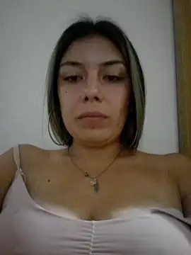 Snapshot of Sweel_Leyva18 chatting on January 2025 03:11:02 AM Sweel Leyva18 online show from January 2025 03:11:02 AM