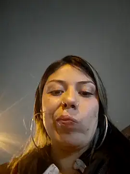 Snapshot of Sweel_Leyva18 chatting on March 2025 03:52:01 AM Sweel Leyva18 online show from March 2025 03:52:01 AM