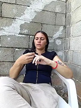 Scarlett-Leh online show from November 2025 12:33:01 PM