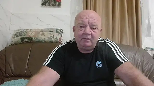 fullballs6 online show from November 2025 03:38:01 AM