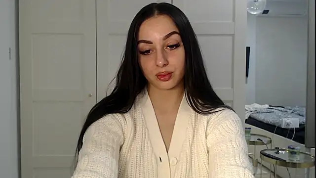 courtneyPerfect online show from February 2026 02:46:01 PM