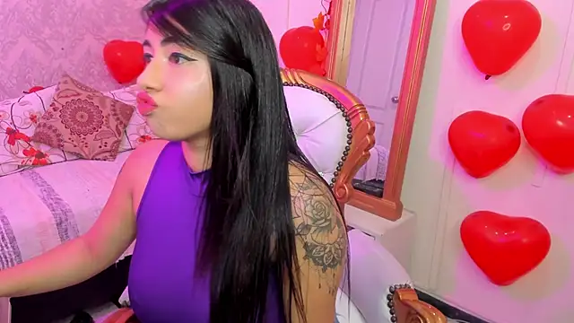 Sexy cristall  online show from February 2025 08:05:02 PM