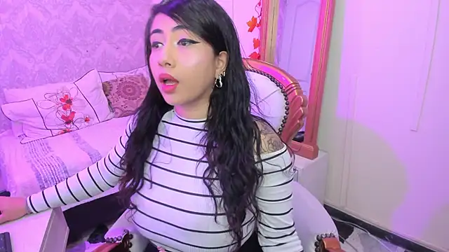 Sexy cristall  online show from February 2025 07:58:02 PM