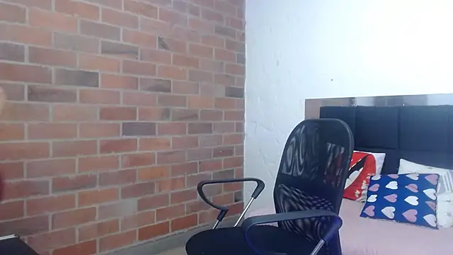 Snapshot of samantha__karolstone chatting on October 2025 10:38:01 PM samantha karolstone online show from October 2025 10:38:01 PM