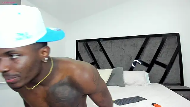 EthanTravis  online show from January 2025 07:52:02 AM