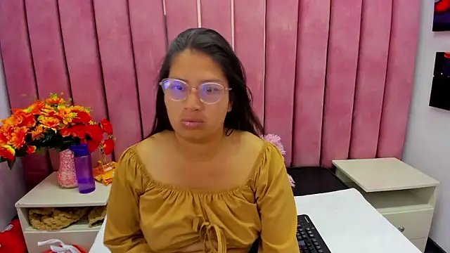 Snapshot of Miaa_Smiith_ chatting on September 2025 03:08:02 AM Miaa Smiith online show from September 2025 03:08:02 AM