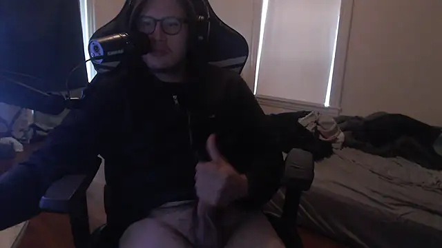 chicostick413 online show from October 2025 05:14:02 PM