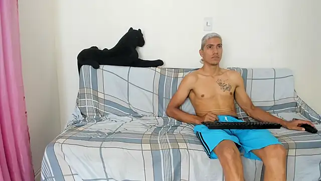 QuinnAndpuma1 online show from March 2025 04:49:02 AM