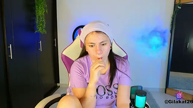 GilaKat online show from November 2025 05:27:02 AM