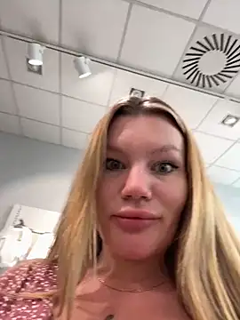 justmila online show from September 2025 12:05:02 PM