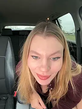 justmila online show from November 2025 12:15:02 PM