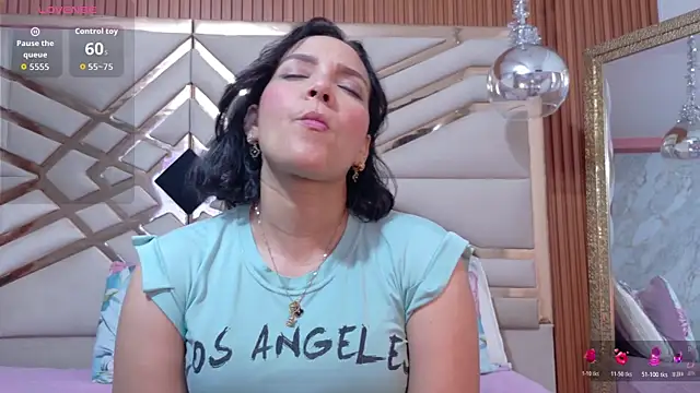 Snapshot of Sluttyandmature chatting on April 2026 12:55:01 PM Sluttyandmature online show from April 2026 12:55:01 PM