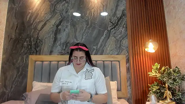 BellaPeers  online show from February 2025 11:34:02 AM