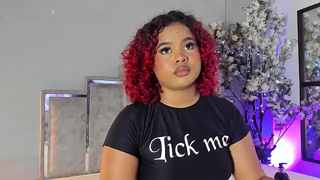 Snapshot of Maaracooper chatting on November 2025 12:27:02 AM Maaracooper online show from November 2025 12:27:02 AM