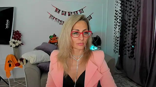 MuseOfStage online show from October 2025 11:32:02 AM