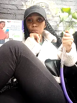 Shria107 online show from February 2026 10:47:01 AM