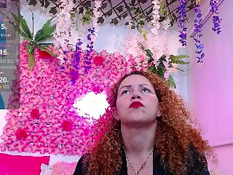 BLONDE SEXYHOT online show from March 2025 05:38:02 AM