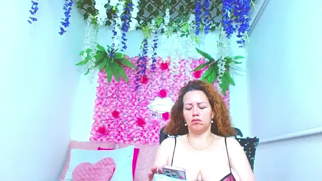 BLONDE SEXYHOT online show from October 2025 05:16:02 AM