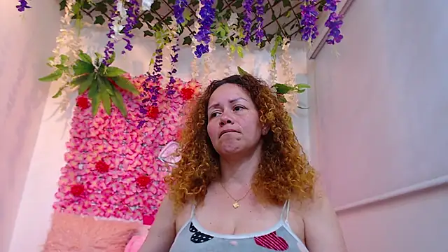 BLONDE SEXYHOT online show from December 2025 06:59:02 PM