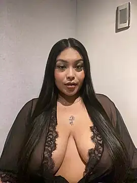 Snapshot of Kendall-Moll chatting on March 2025 02:20:02 AM Kendall-Moll online show from March 2025 02:20:02 AM