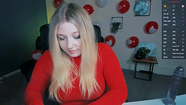 juli kisss online show from February 2025 12:32:02 PM