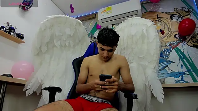 Austin Cardieff online show from February 2025 08:37:01 PM