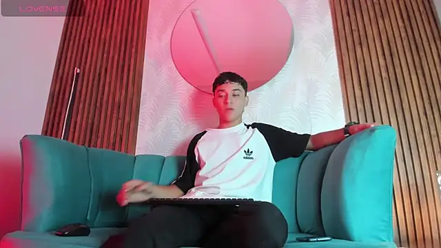 Austin Cardieff online show from February 2025 12:11:02 PM