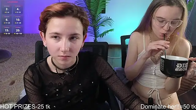 Snapshot of velvetvalkyries chatting on December 2024 08:05:01 PM velvetvalkyries online show from December 2024 08:05:01 PM