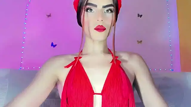 Snapshot of TatiGil chatting on June 2026 08:51:02 PM TatiGil online show from June 2026 08:51:02 PM