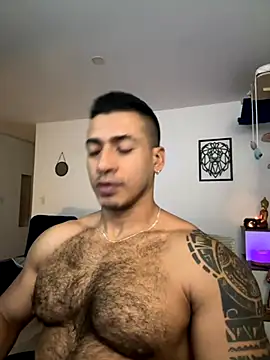 aaroncolombia online show from September 2025 11:11:01 AM