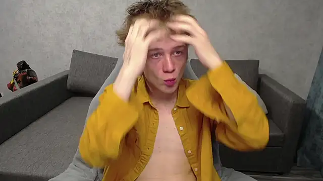 Snapshot of sweetserenity5 chatting on March 2025 08:04:01 PM sweetserenity5 online show from March 2025 08:04:01 PM