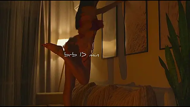 wowmolly online show from February 2026 09:30:01 AM