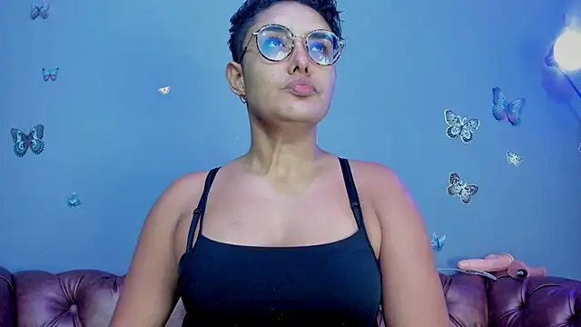 Kaira mosse online show from November 2025 11:55:02 AM