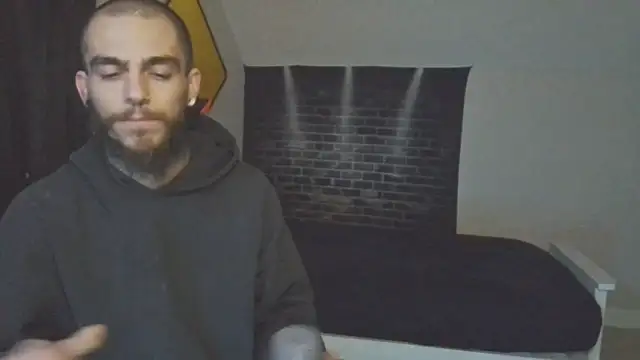 XMeF10 online show from March 2025 05:41:02 AM