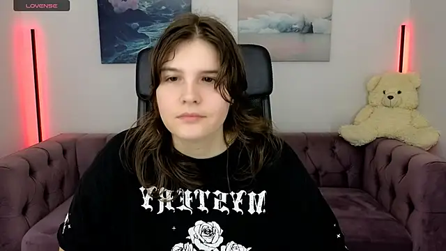 Ruyjin Choi online show from November 2025 10:27:01 AM