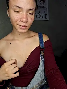 HelenHoltz online show from September 2025 02:00:02 PM